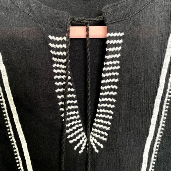 Lucky Brand Black Ruffle Sleeve Embroidered  Top - Picture 4 of 8